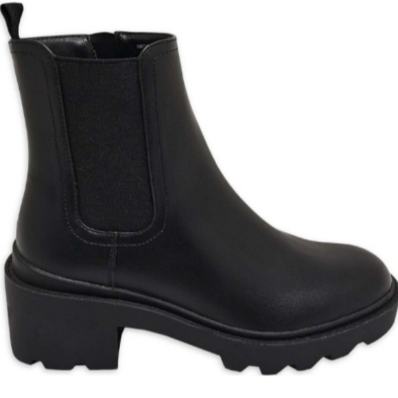 Women's Chelsea Boots - Picture 2 of 7